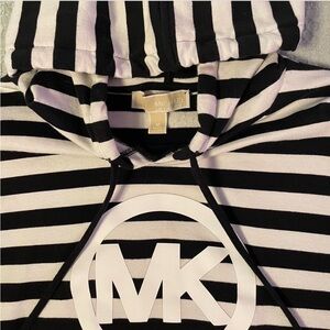 Good condition. Michael Kors
Striped Hoodie